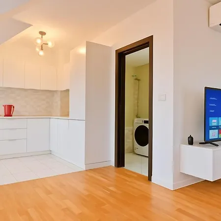 Skylight 16 Apartman